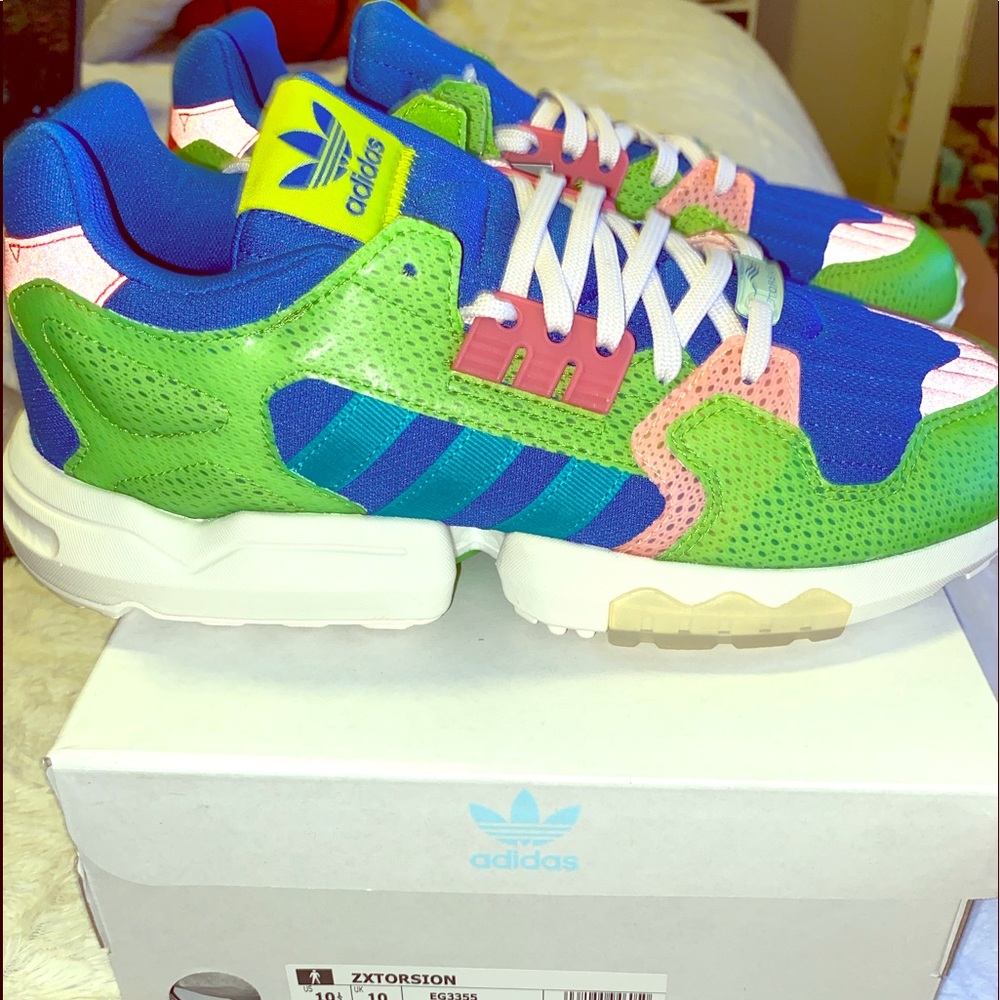 🆕🚹Adidas ZX Torsion Parley, 10.5, NOT SOLD IN US - Picture 1 of 12